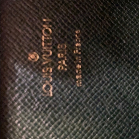 Authentic Louis Vuitton orsay wristlet - Picture 6 of 13